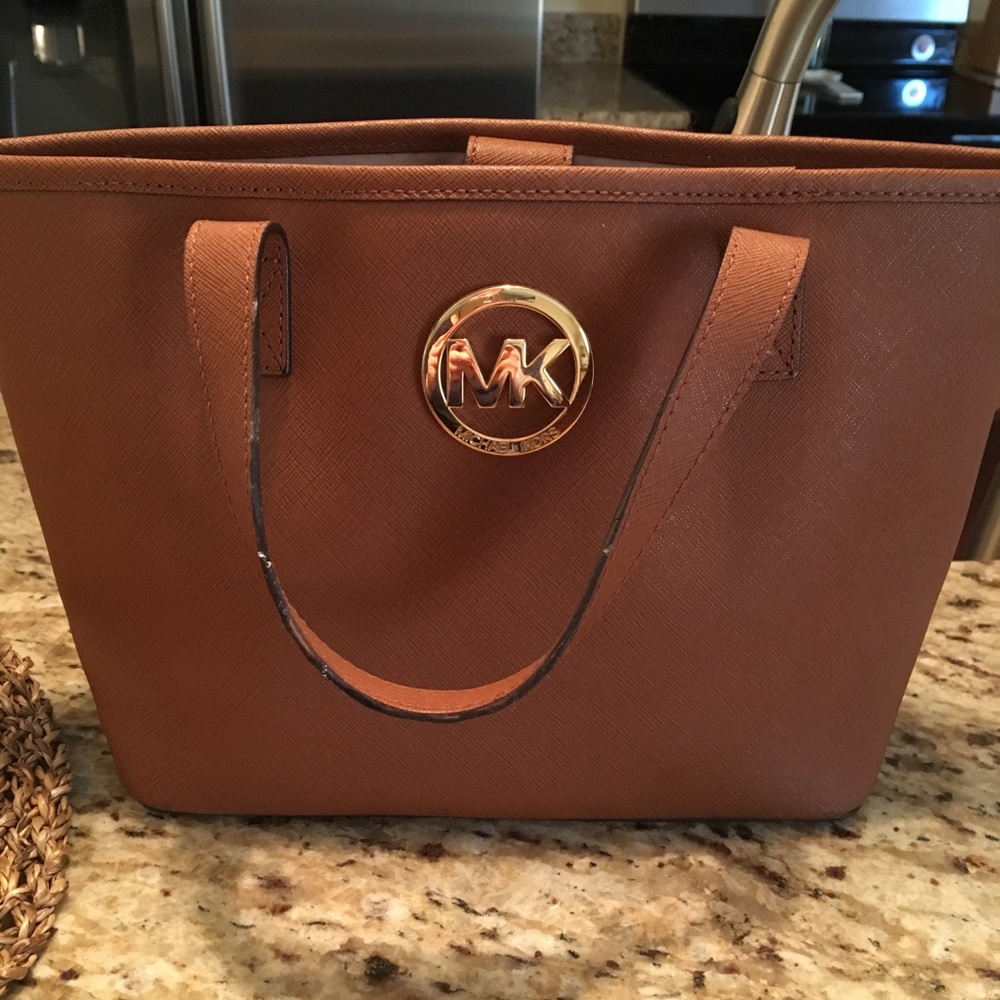 Beautiful Michael Kors handbag